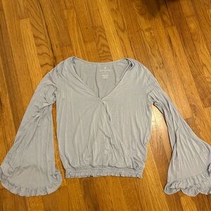 American Eagle Lavendar Soft & Sexy Ruched Bell Sleeve Blouse